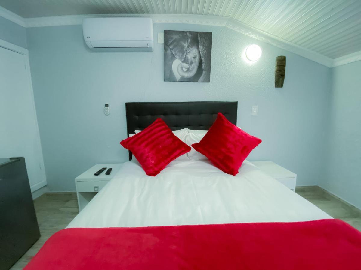 Kv Luxury Guest House Йоганнесбурґ Екстер'єр фото