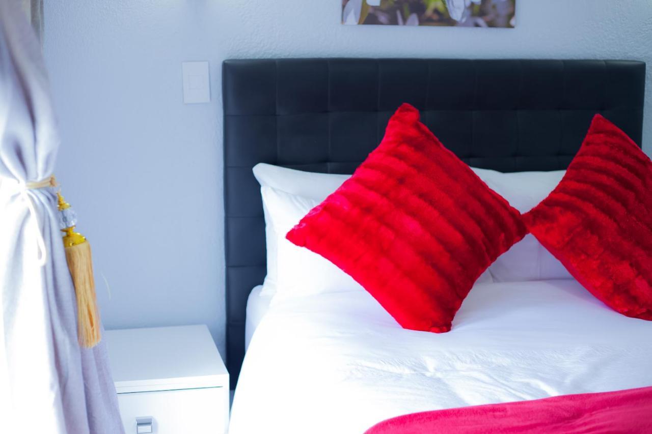 Kv Luxury Guest House Йоганнесбурґ Екстер'єр фото