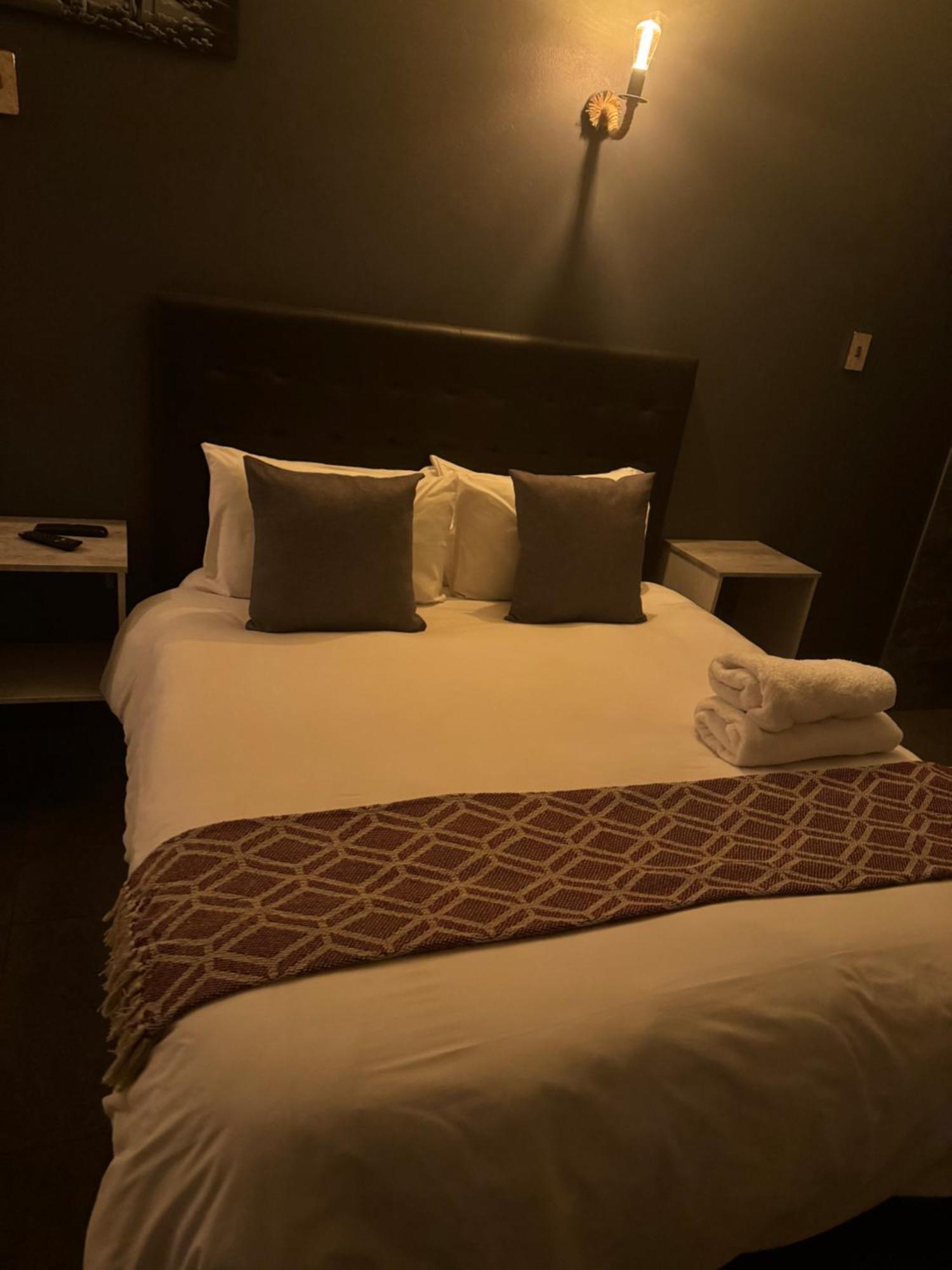 Kv Luxury Guest House Йоганнесбурґ Екстер'єр фото